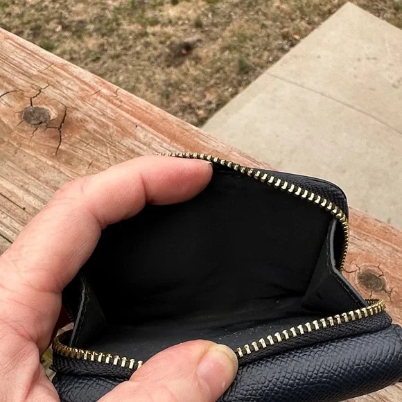 Coach Midnight Crossgrain Leather Vintage Wallet with zip inside pocket - Picture 5 of 11